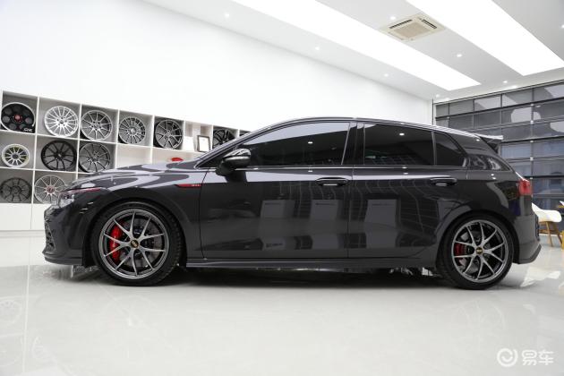 高尔夫GTI改装BBS RI-A,Brembo F50,变身极速战车