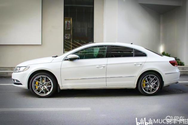 大众CC升级刹车:MUC前轮MP6plus六活塞套装