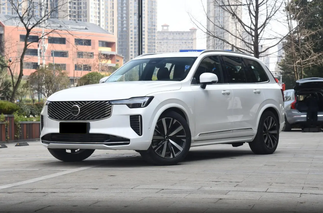 60万预算，全新XC90与问界M9神仙打架，选谁更好？