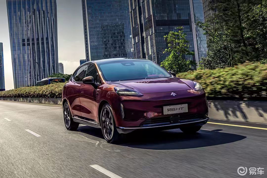 昊铂 HT对比智己 LS6:买车别只盯裸车价