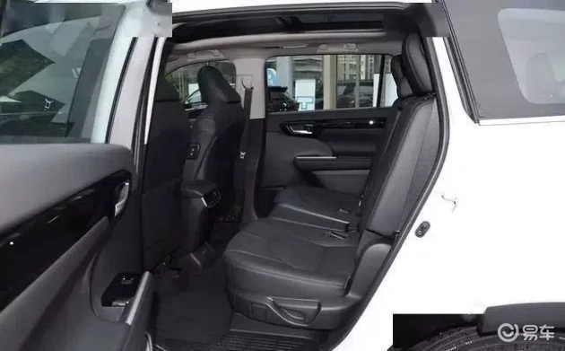 锐界L vs 汉兰达:30万级七座SUV的巅峰对决