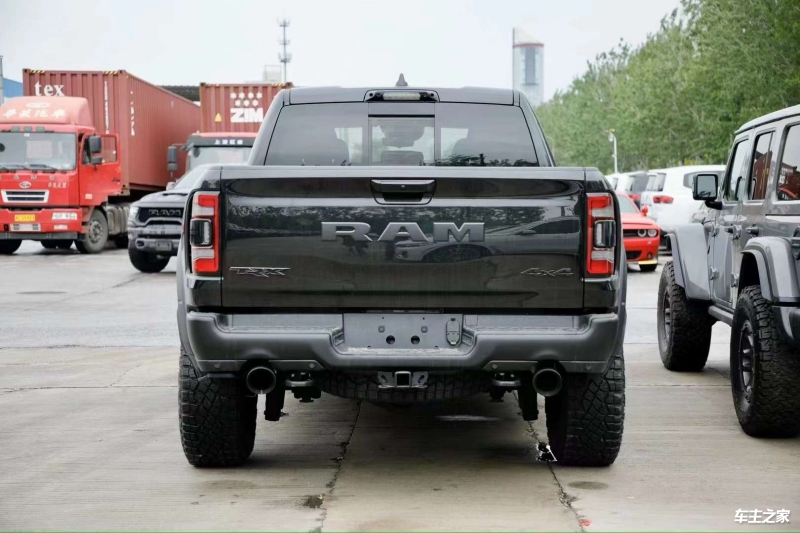 2023款加版道奇公羊1500性价比优秀