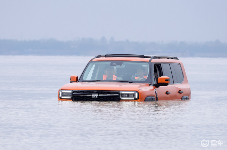 纵横品牌首车G700上市,以“技术奇瑞”底蕴挑战传统豪强