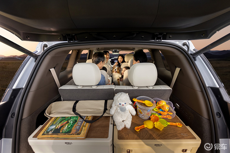 腾势N8L是全尺寸SUV的标准答案