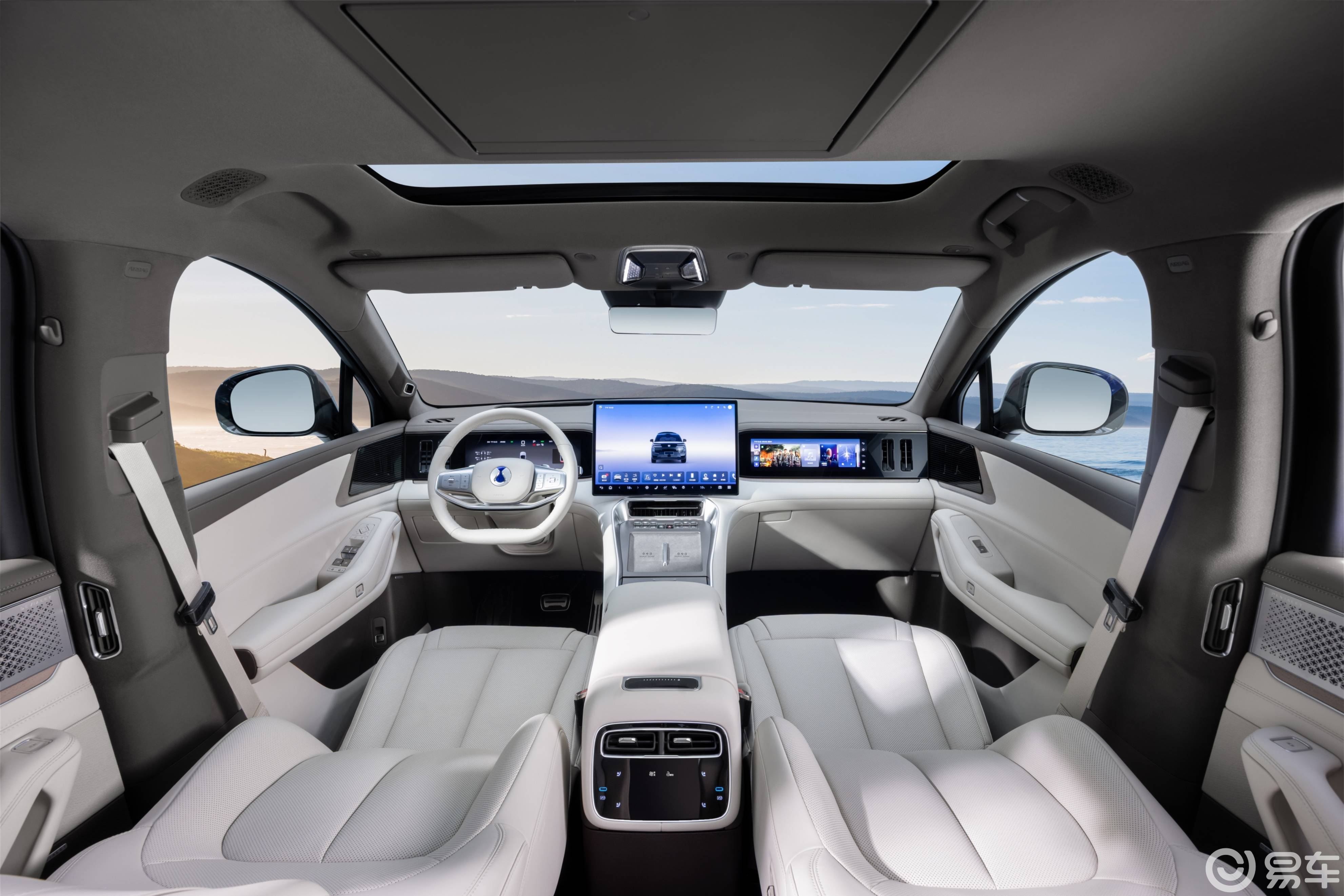 6座SUV!2026款腾势N8L叫板理想L8,该怎么选?