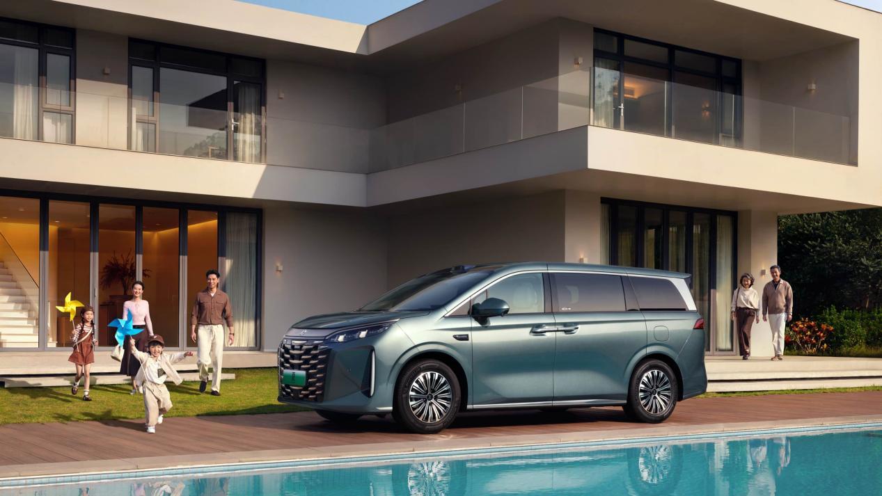 中大型MPV比亚迪2026款夏上市限时19.68万起