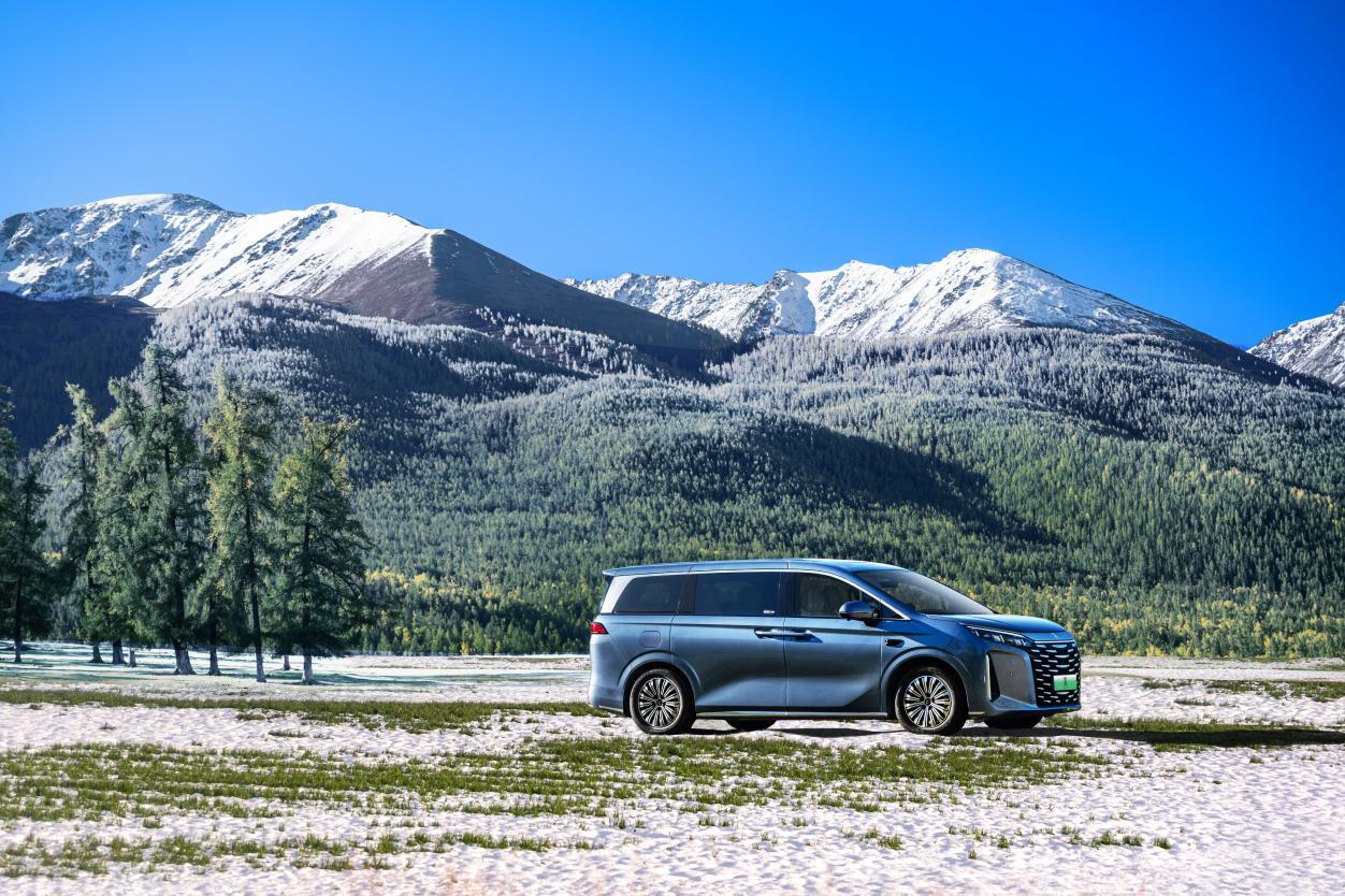 中大型MPV比亚迪2026款夏上市限时19.68万起