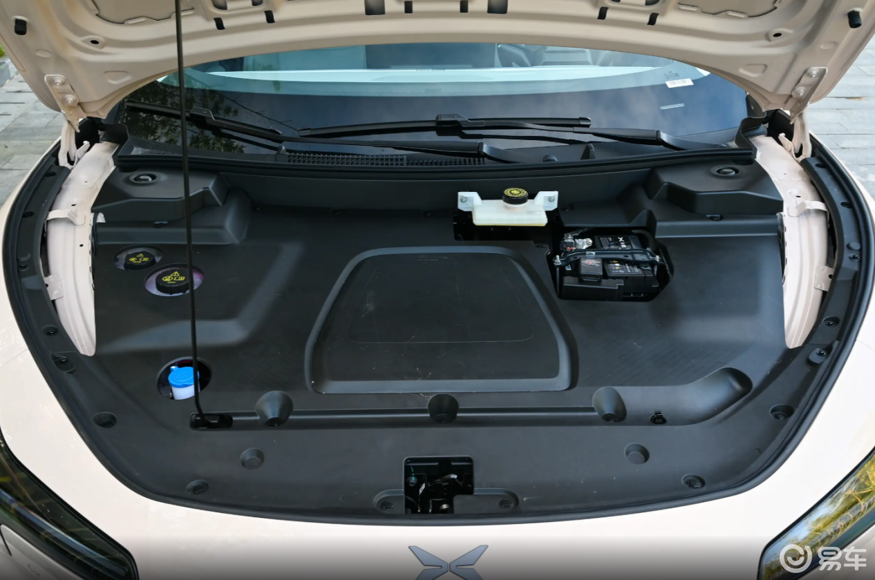 建议看小鹏MONA M03的朋友,先看看长安启源A06